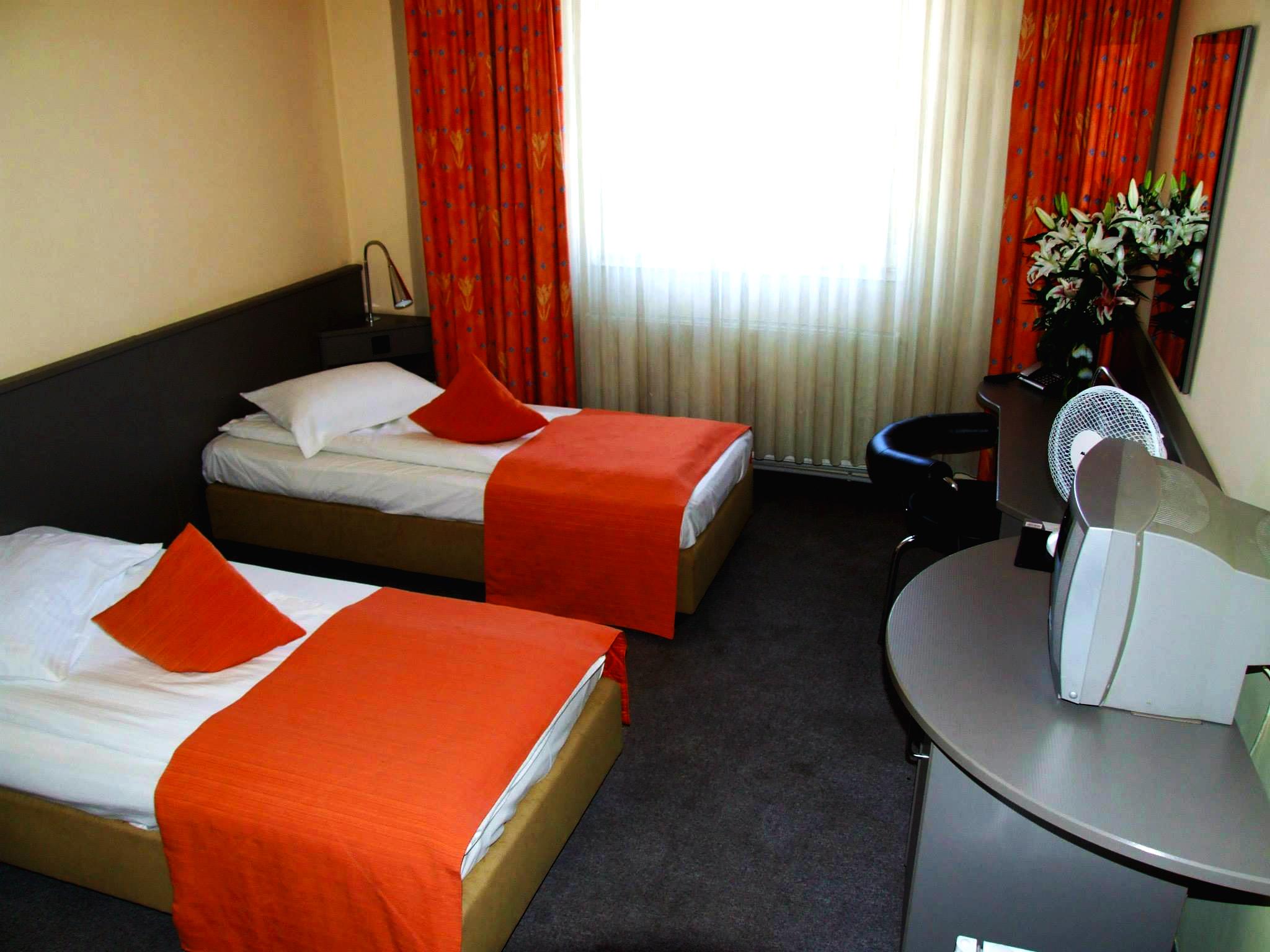 Hotel Seneca Baia Mare Exterior foto