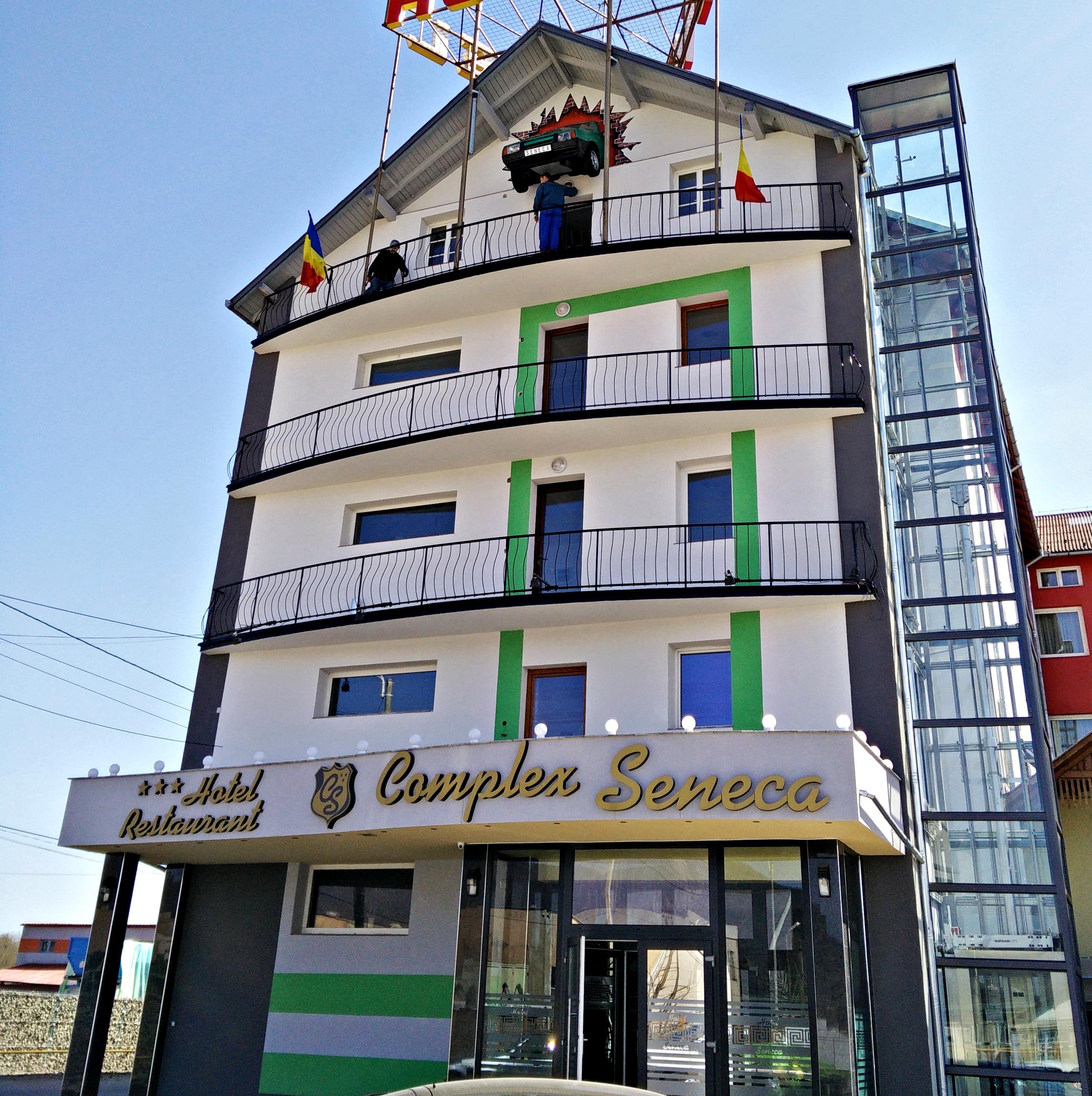 Hotel Seneca Baia Mare Exterior foto