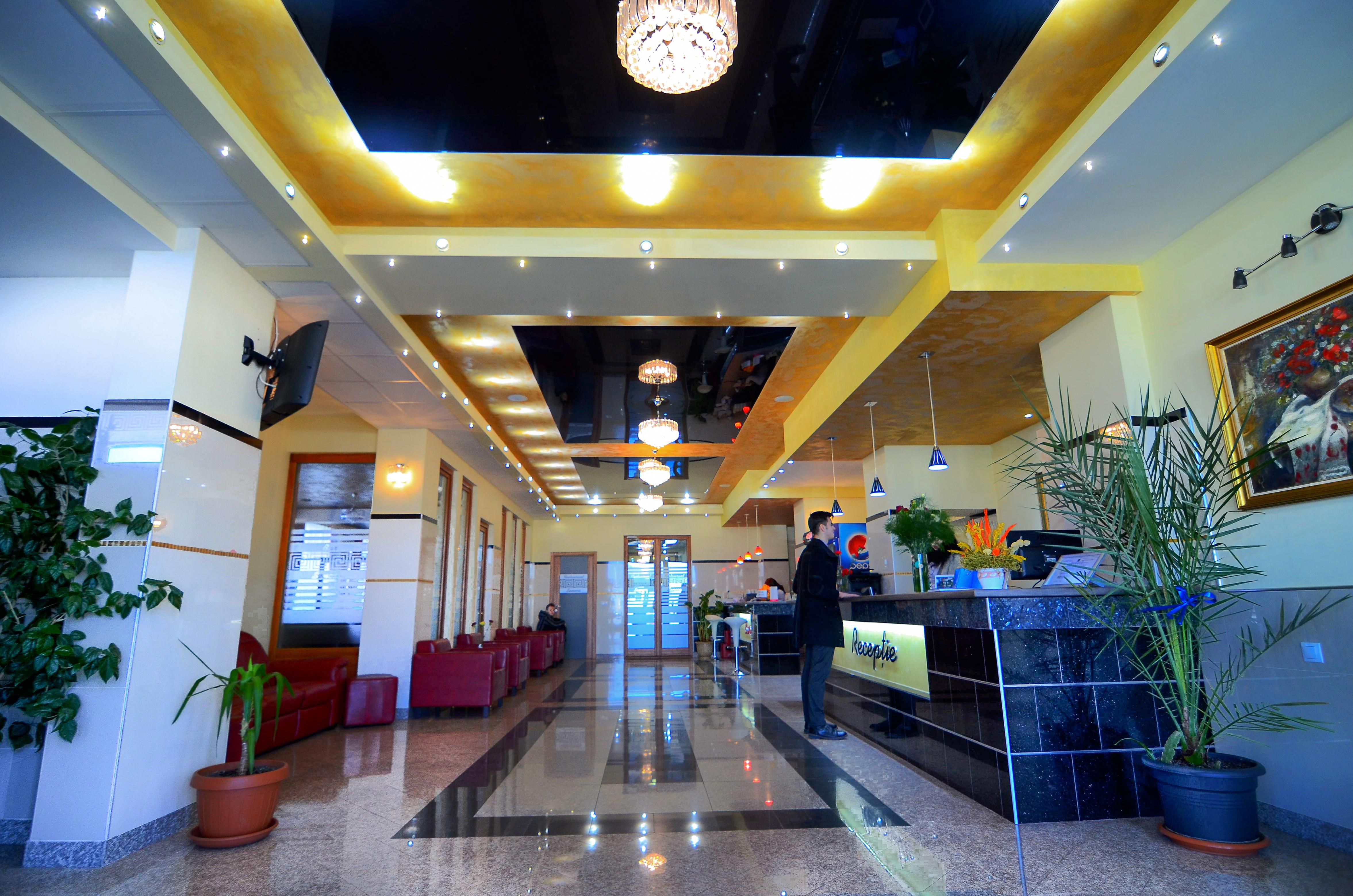 Hotel Seneca Baia Mare Exterior foto