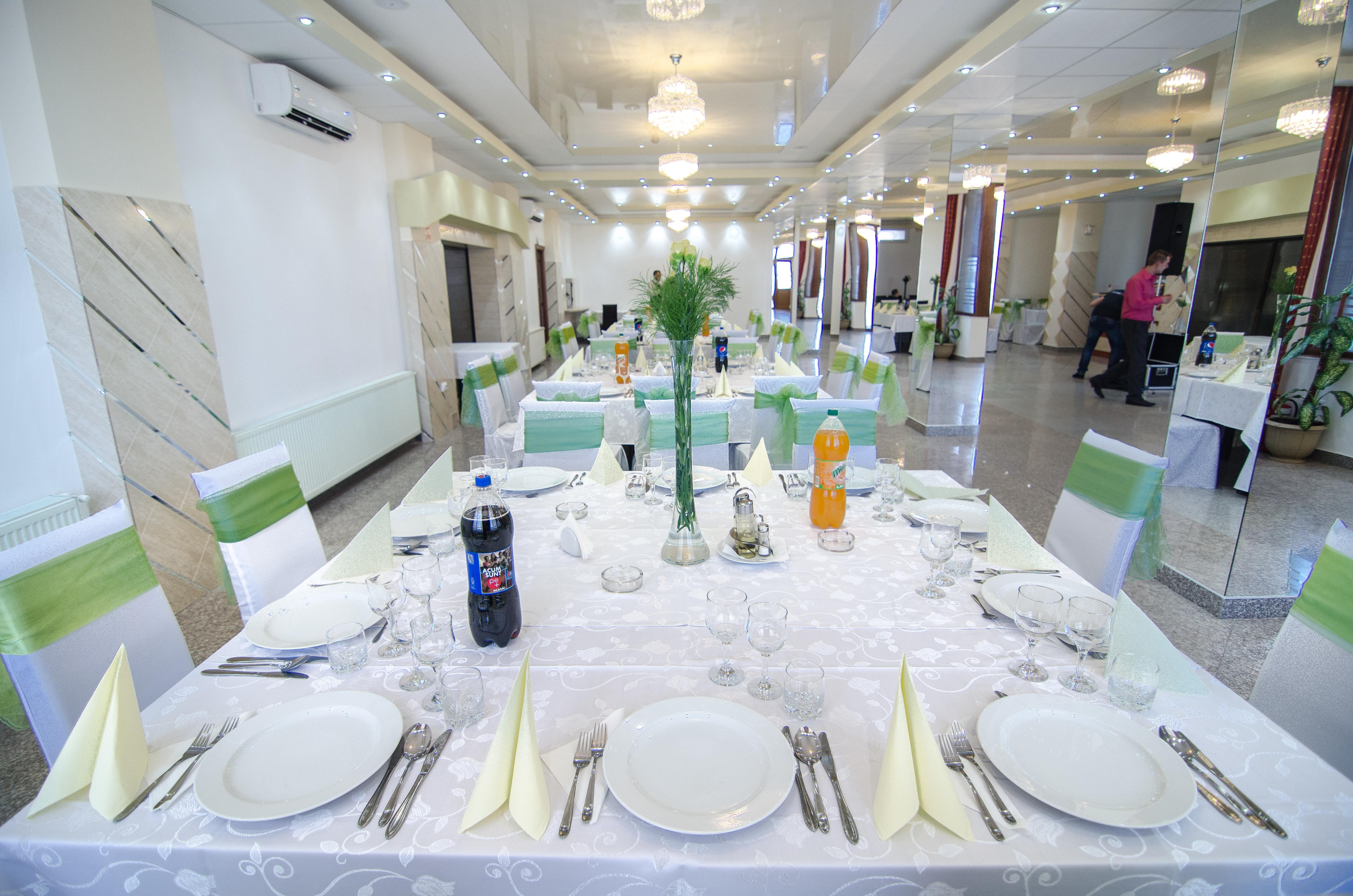 Hotel Seneca Baia Mare Exterior foto